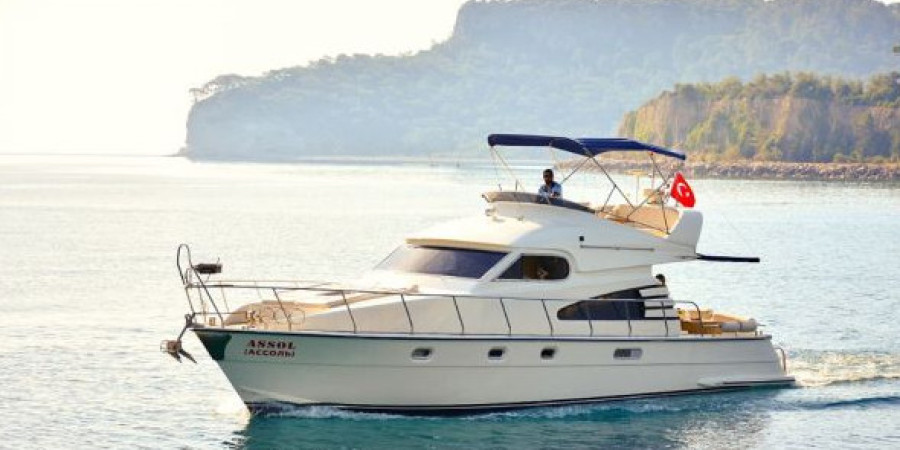 Yacht No. 3, Kemer Marina Port