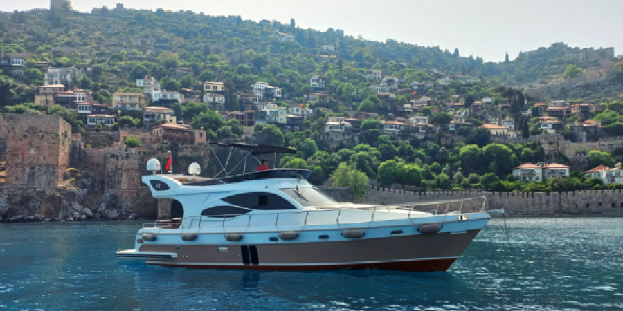 Yacht No. 9 port of Alanya