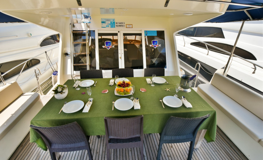 Yacht No. 5, Kemer Marina Port