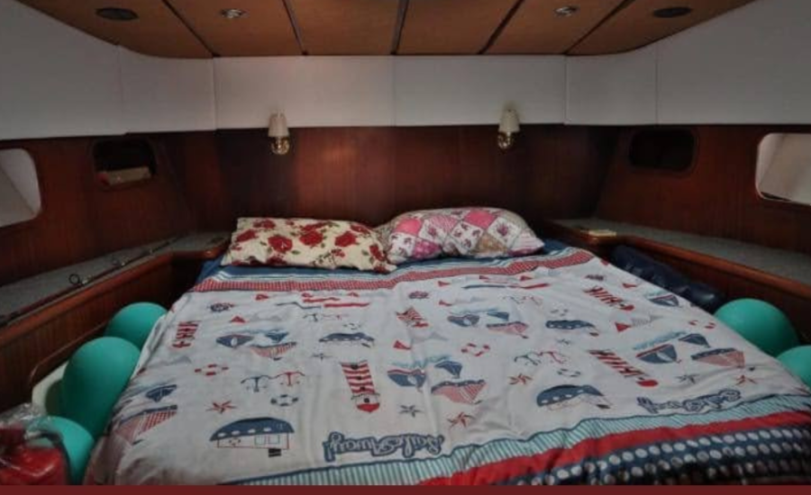 Yacht No. 8 port of Alanya