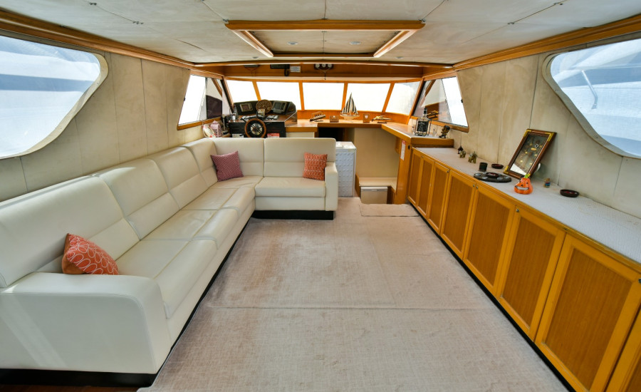 Yacht No. 5, Kemer Marina Port
